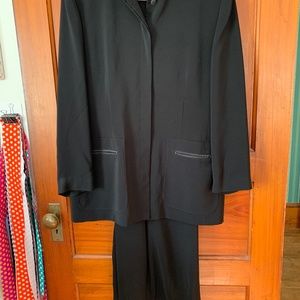 Jones New York Suit Black, Size 10